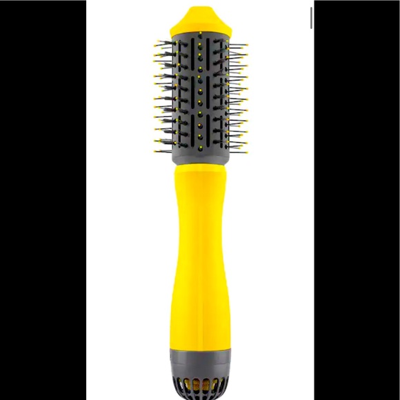 Drybar double shot oval blow dry brush - in box .